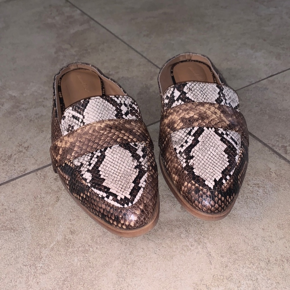 Universal Thread Snake Skin Mules